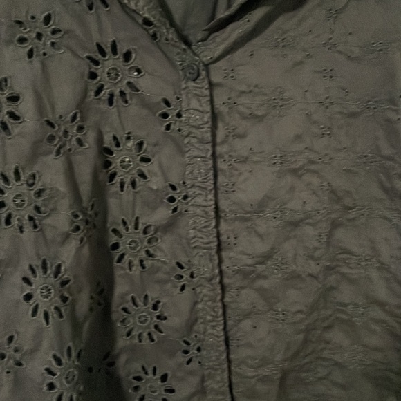 AE OVERSIZED SHORT SLEEVE BUTTON UP - Picture 2 of 5